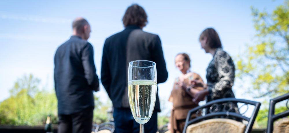 Viering van een succesvol bedrijfsovername traject